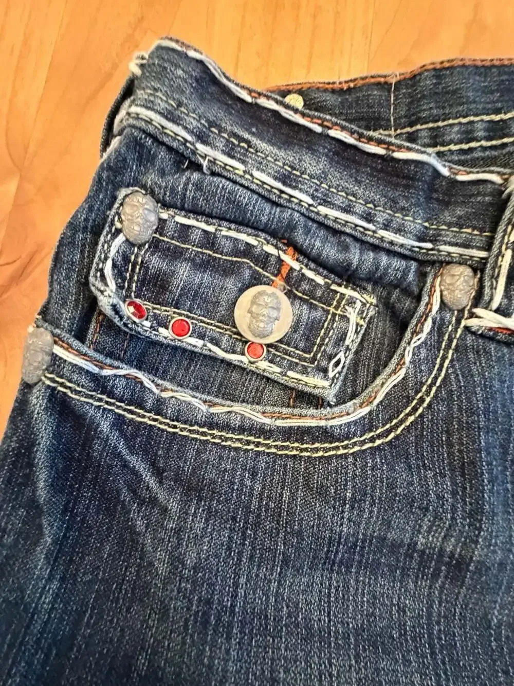 Laguna Beach Jean Co. Denim Jorts with Skull Buttons and Rhinestones Sz 40